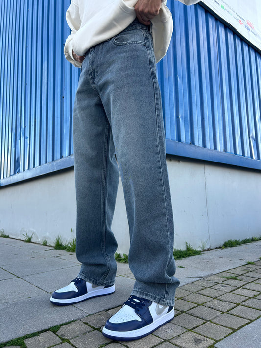 Gri Taşlamalı Baggy Fit Jean