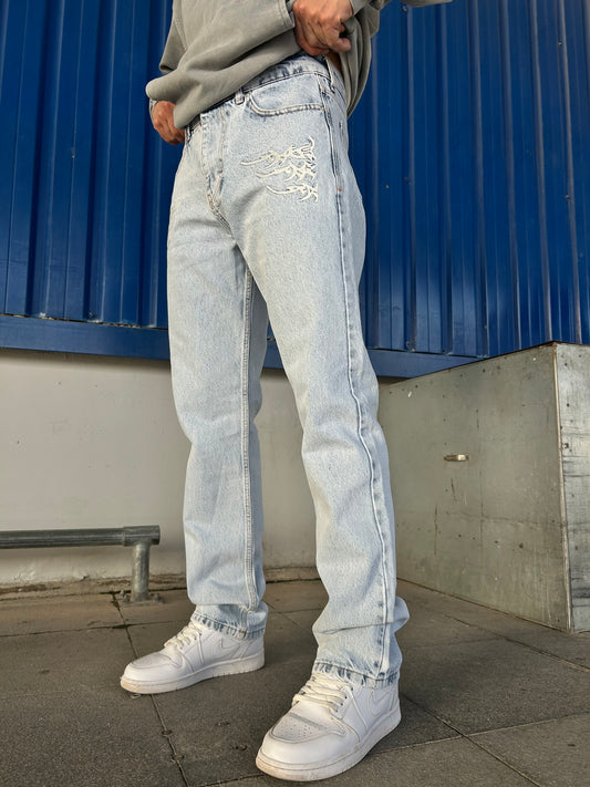 Açık Buz Mavisi Flame Tribal Nakış Detaylı Loose Fit Jean