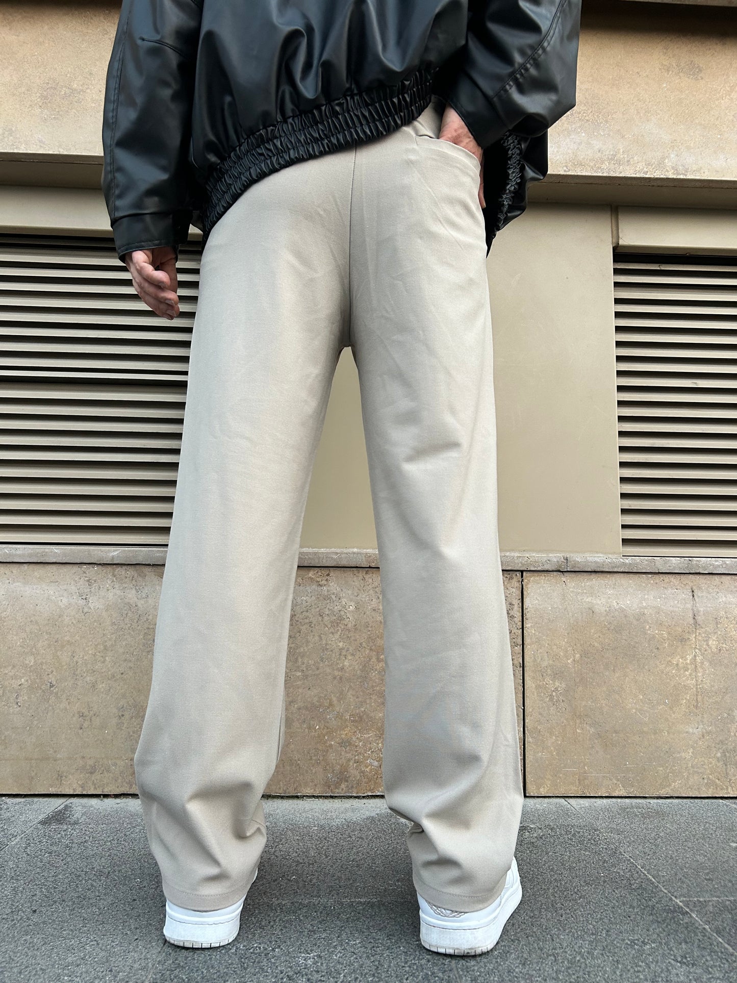 Bej Bol Kalıp Kumaş Pantolon