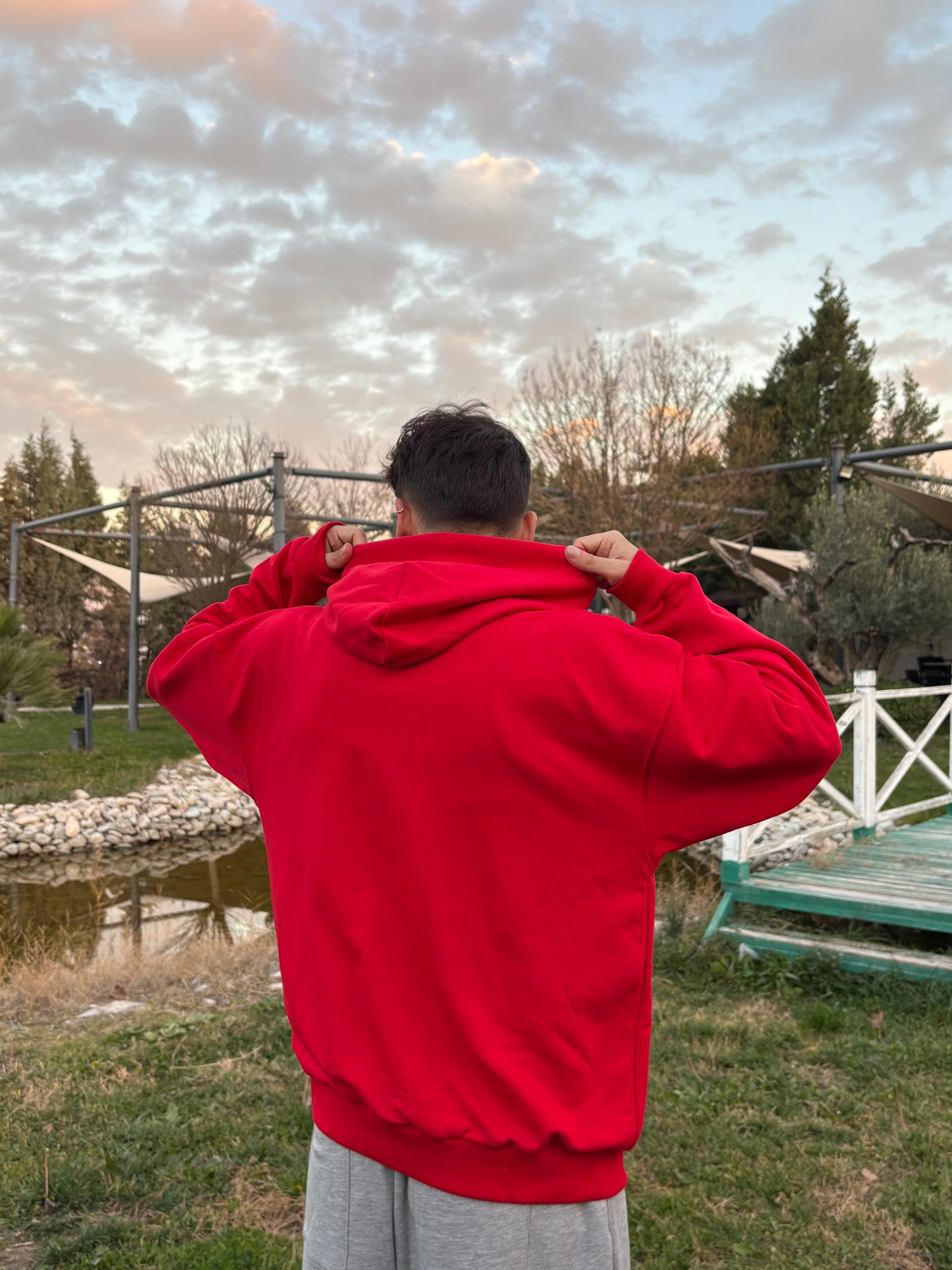 Oversize Nakışlı Kapüşonlu Sweatshirt