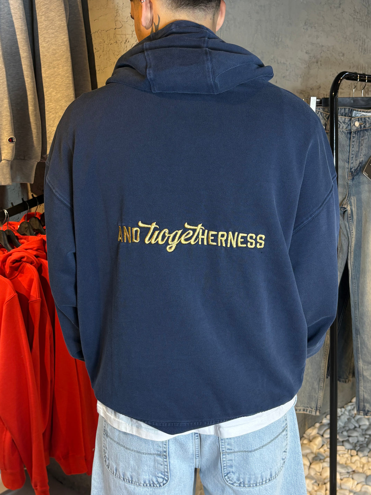 Lacivert Yıkamalı Gold Nakış Hoodie