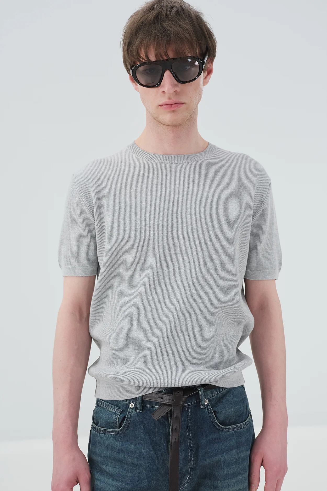 FİTİLLİ DOKULU GRİ TRİKO T-SHIRT