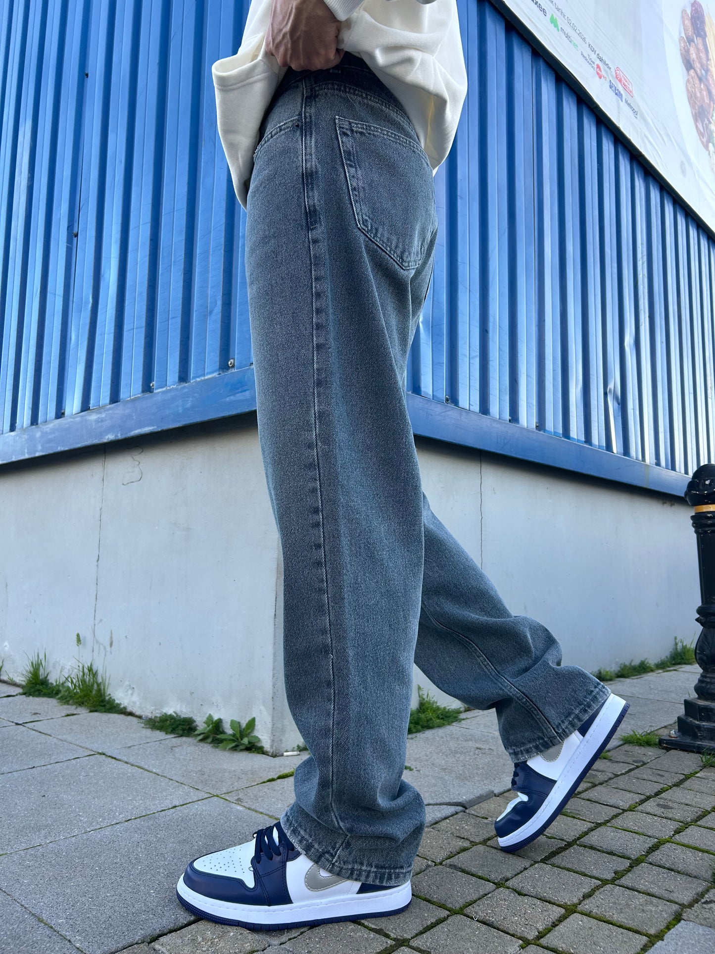 Gri Taşlamalı Baggy Fit Jean