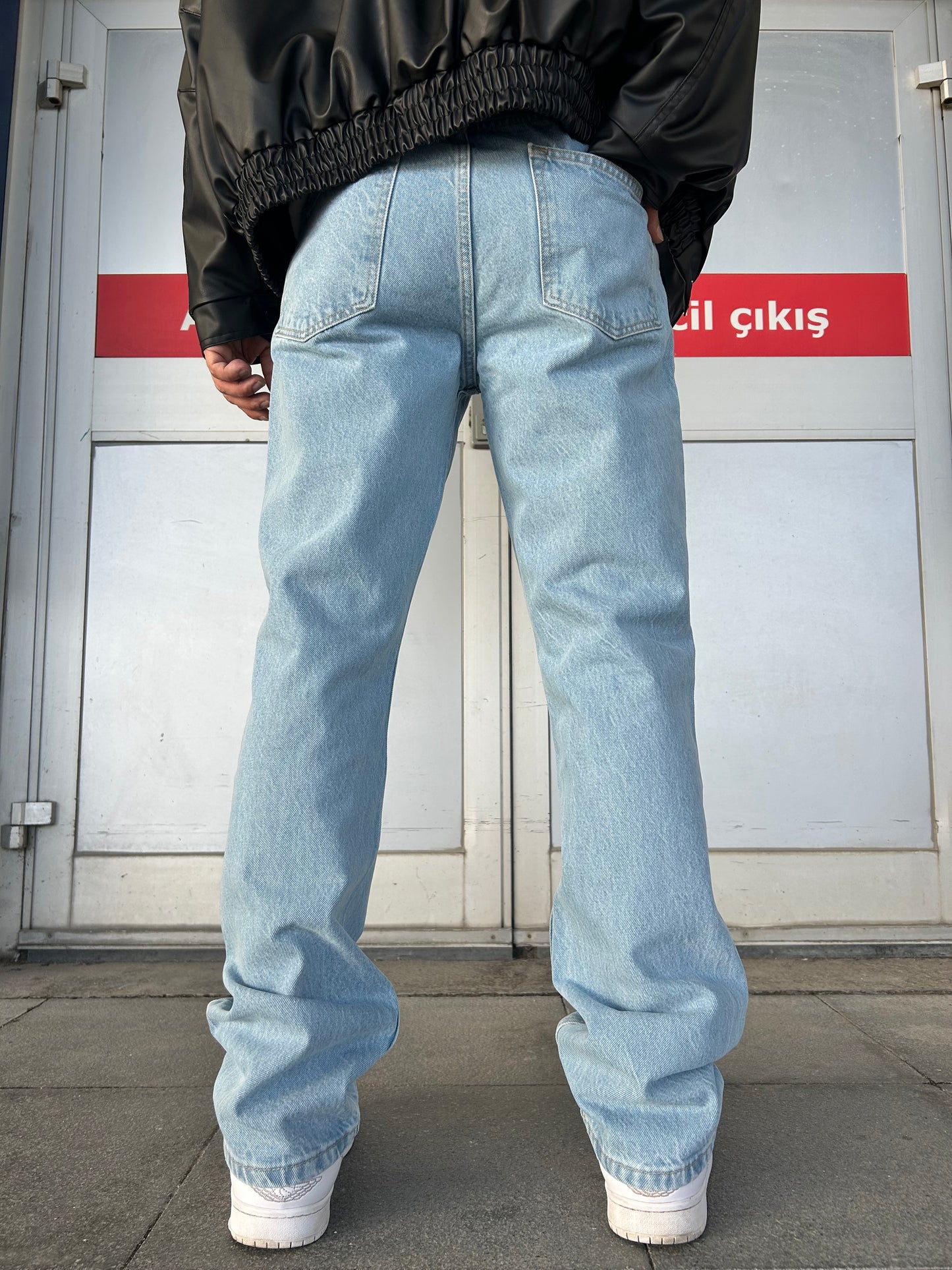 Açık Mavi Urban Script Nakış Detaylı Loose Fit Jean