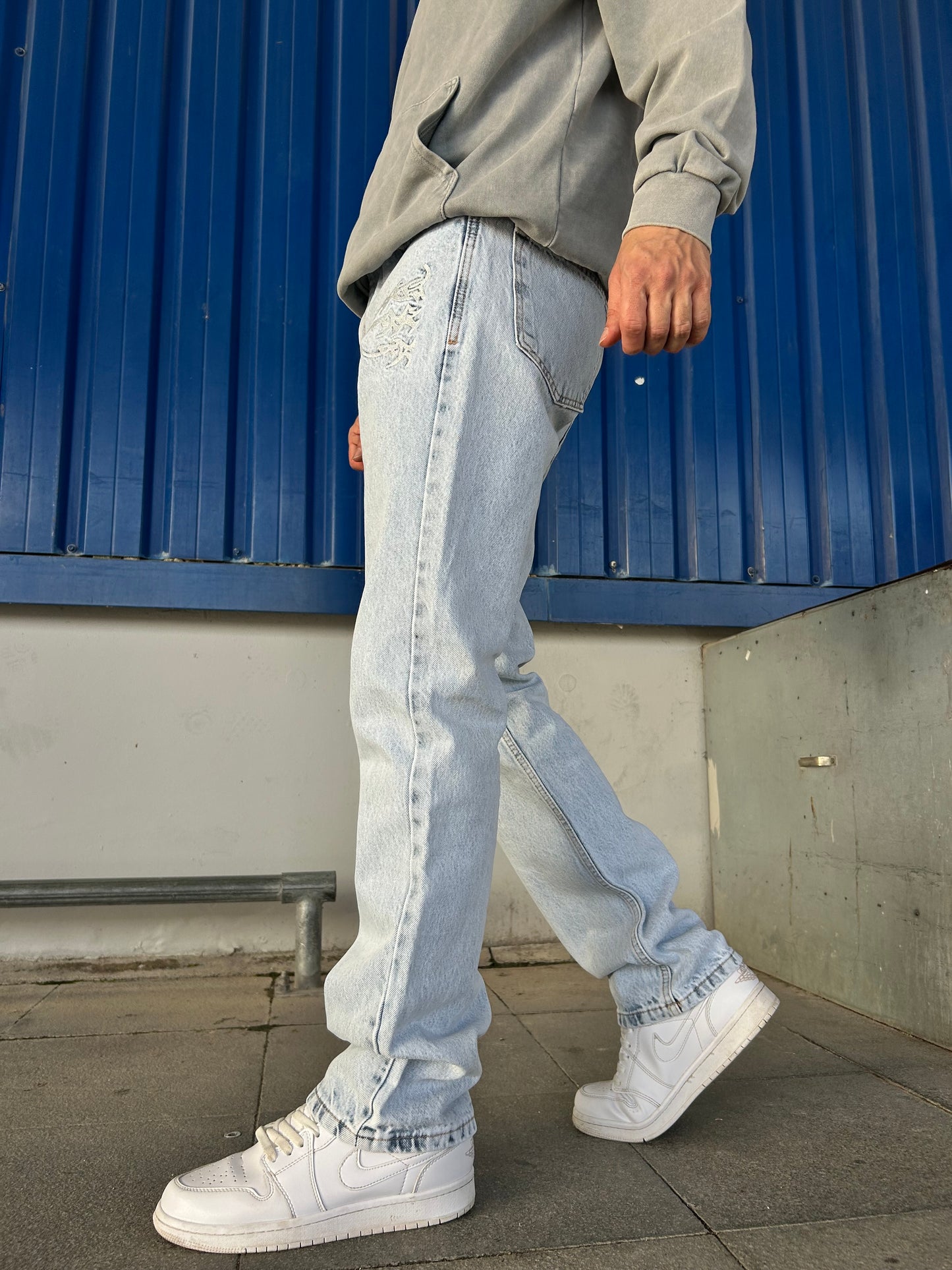 Açık Buz Mavisi Flame Tribal Nakış Detaylı Loose Fit Jean
