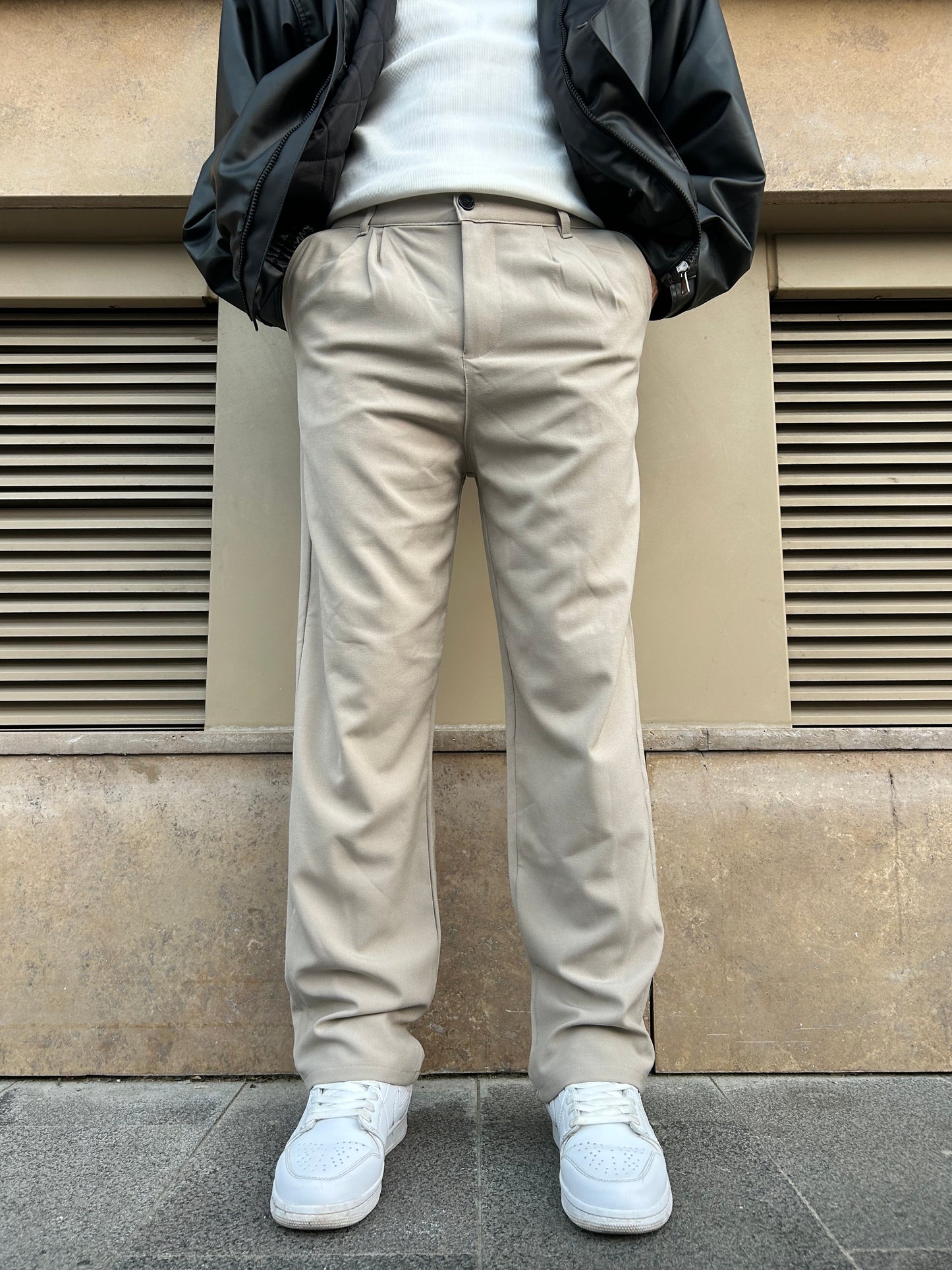 Bej Bol Kalıp Kumaş Pantolon