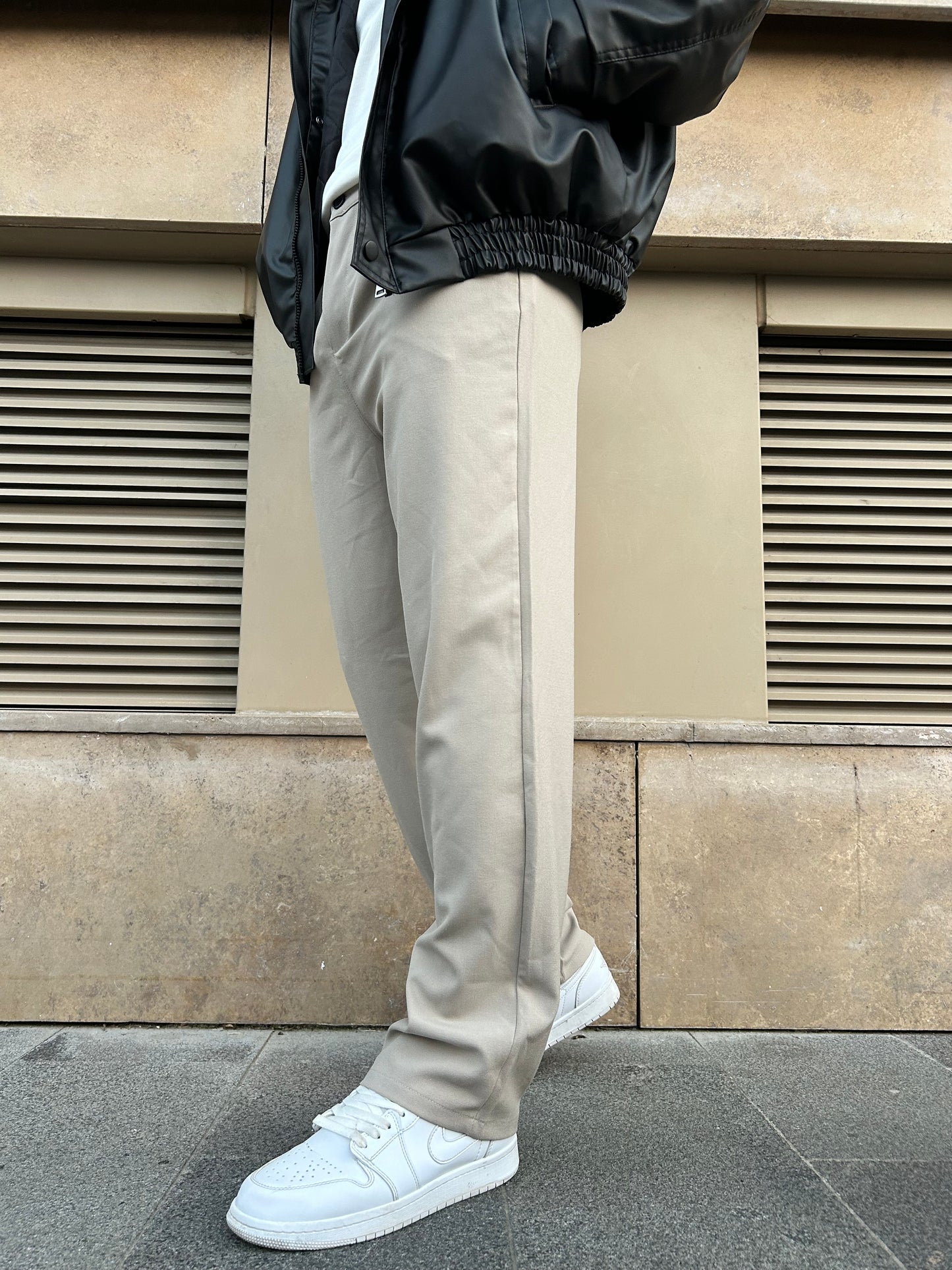 Bej Bol Kalıp Kumaş Pantolon