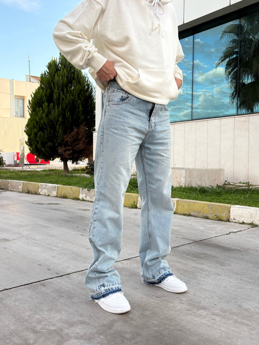 Buz Mavi Yıkamalı Flared Fit Jeans