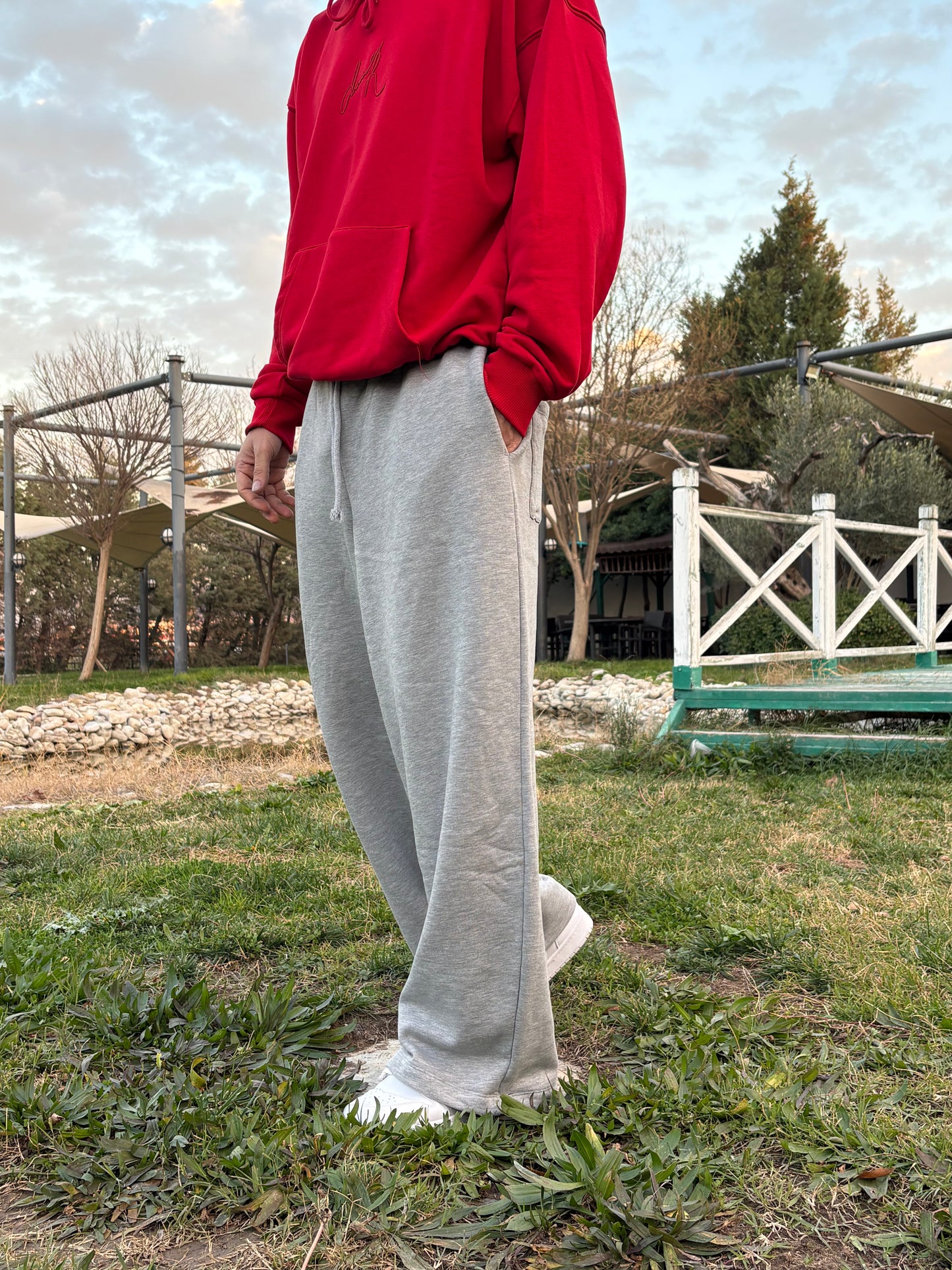 Gri Bol Paça Eşofman Altı