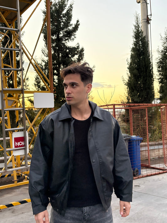 Siyah Düğme Detaylı Bomber Deri Ceket