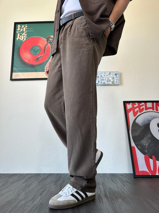 Vintage Pileli Kahverengi Kumaş Pantolon