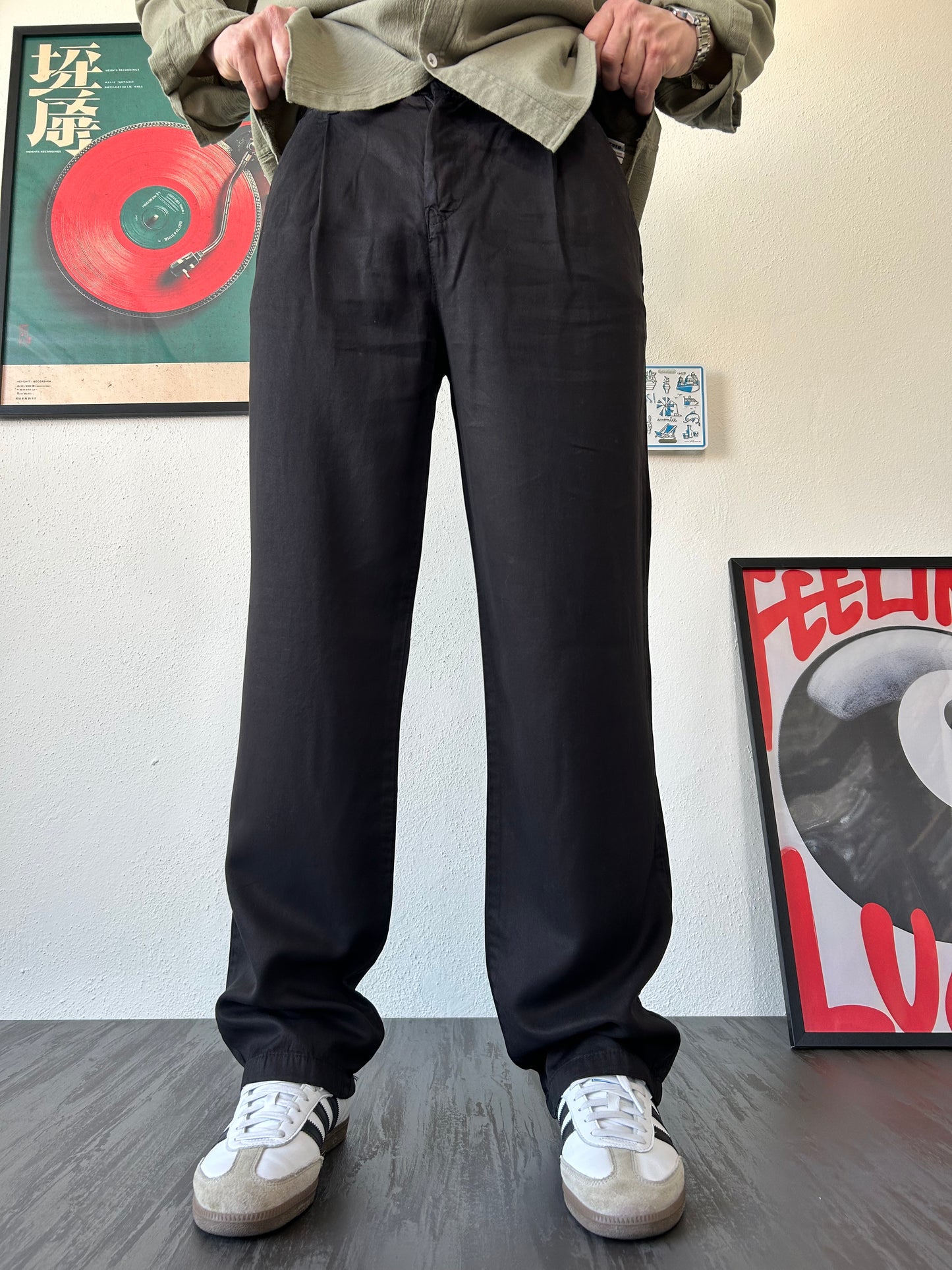 Vintage Pileli Siyah Kumaş Pantolon