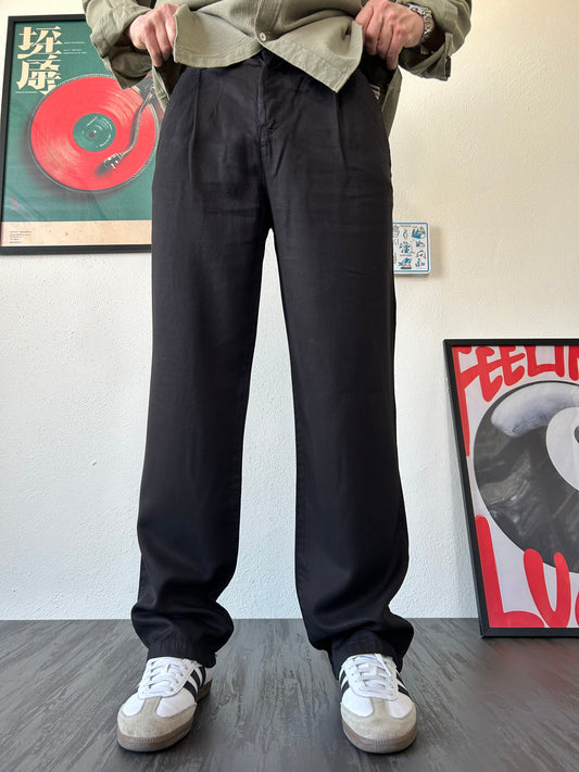 Vintage Pileli Siyah Kumaş Pantolon