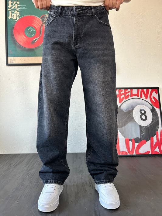 Baggy Fit Siyah Yıkamalı Jean