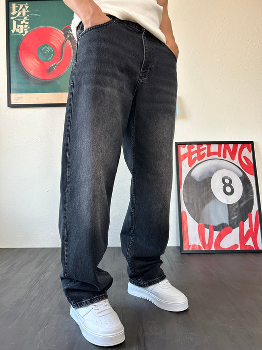 Baggy Fit Siyah Yıkamalı Jean