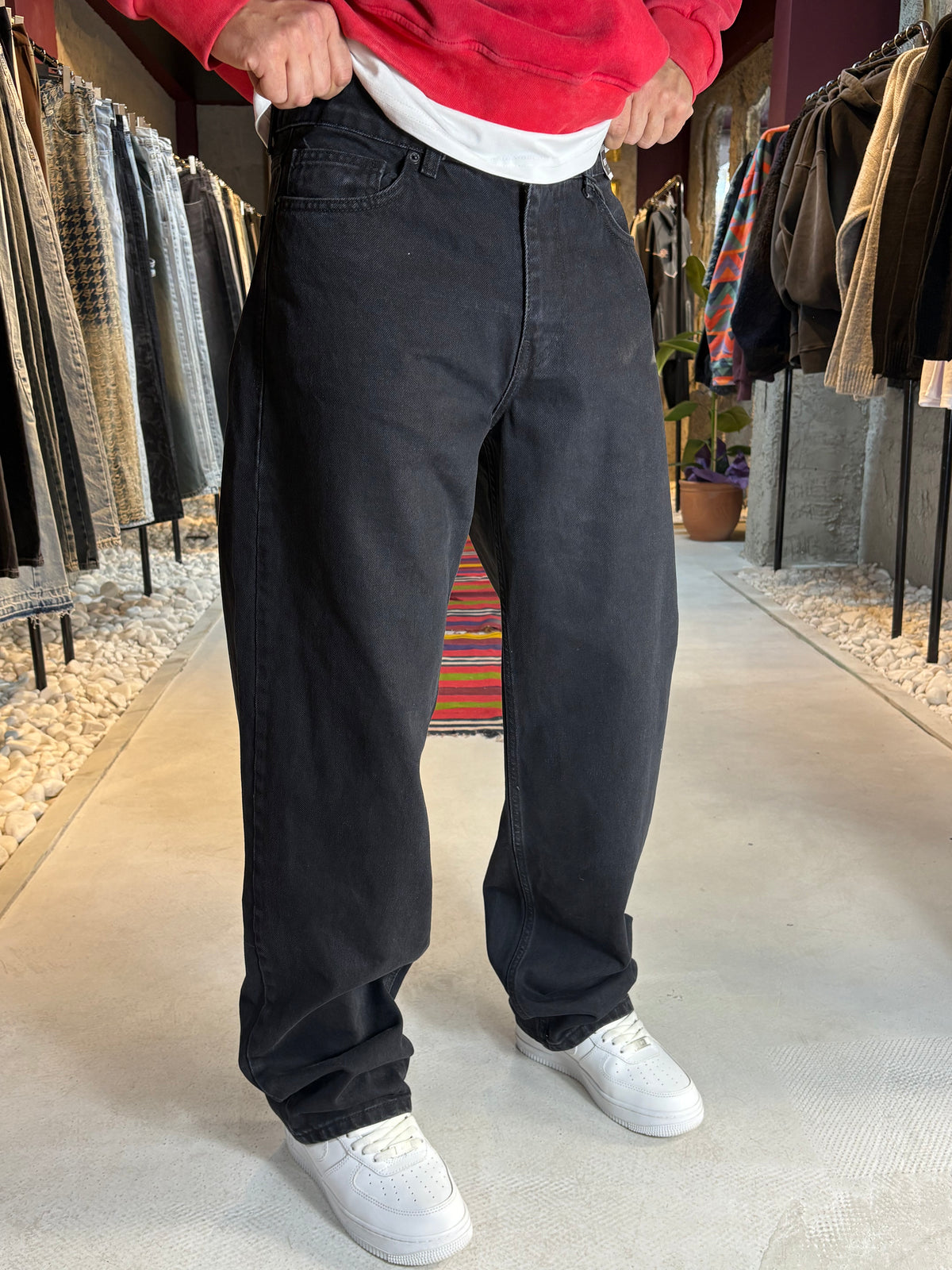 Siyah Taşlamalı Baggy Fit Jean