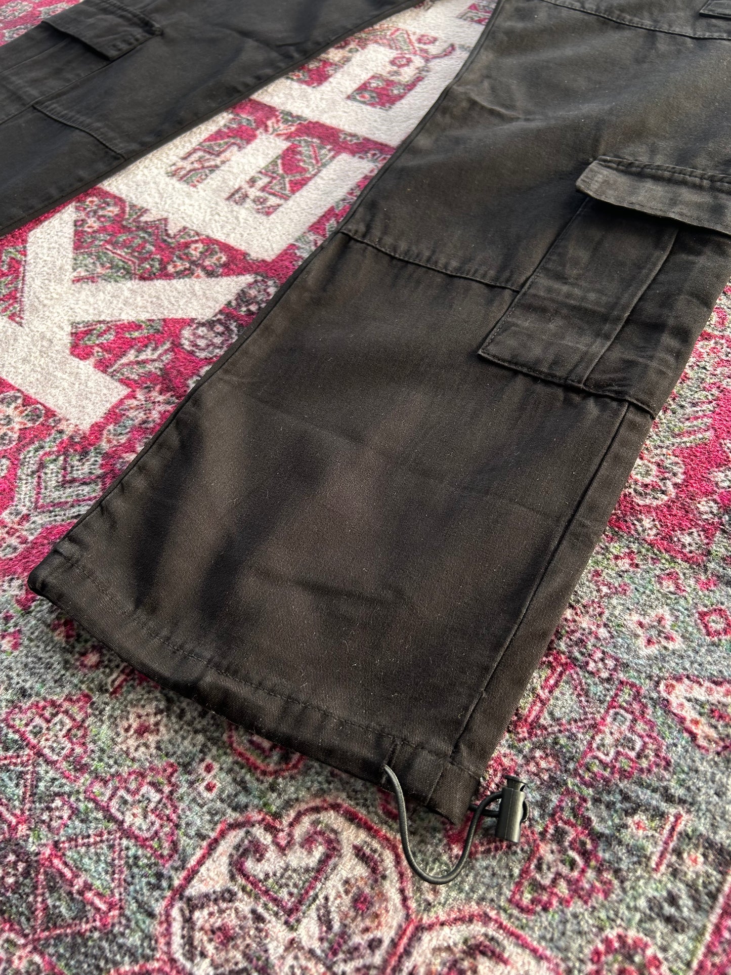 Crtz Beli Kermerli Kargo Pantolon Siyah-Kırmızı