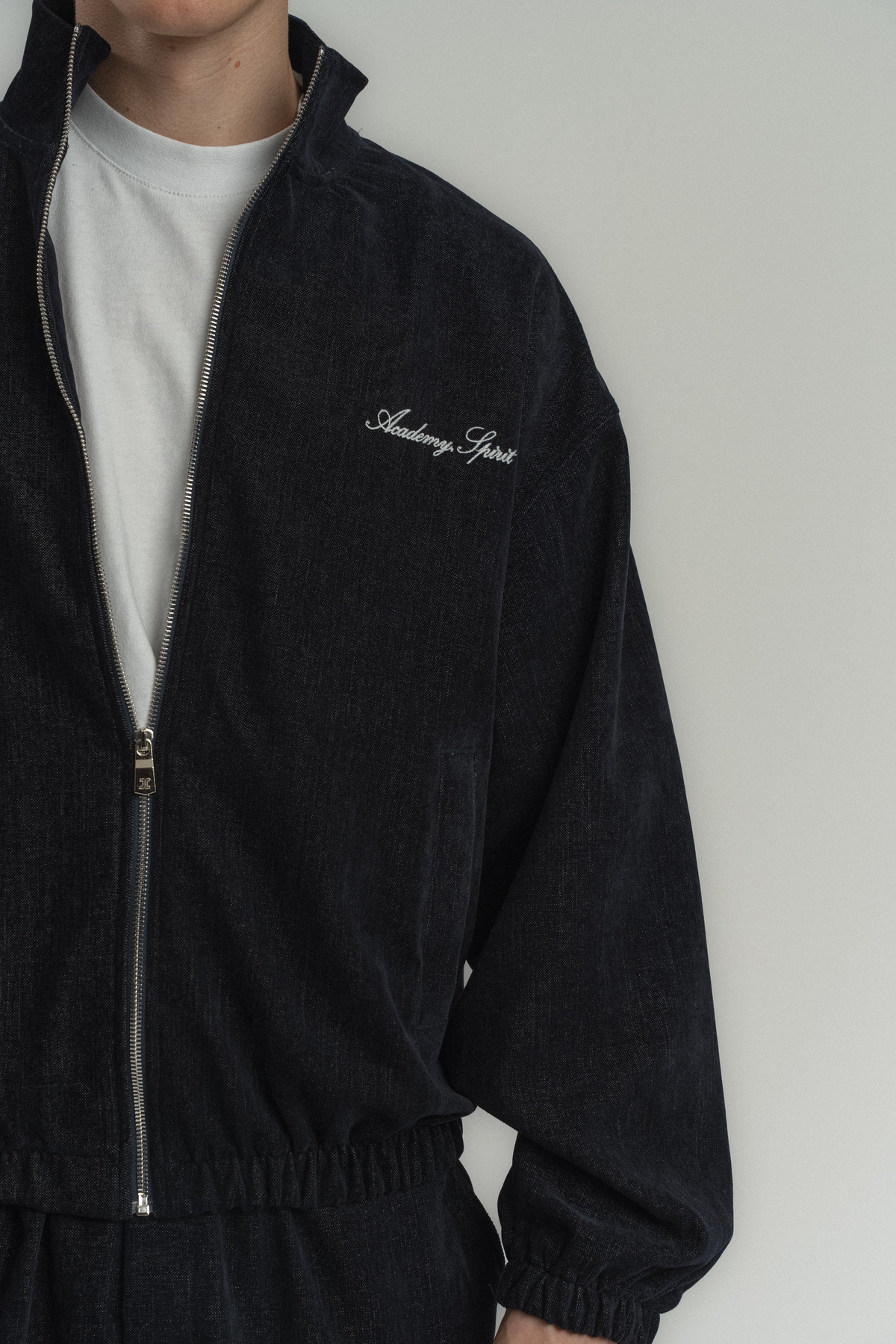 Nakış Detaylı Oversize Fermuarlı Ceket