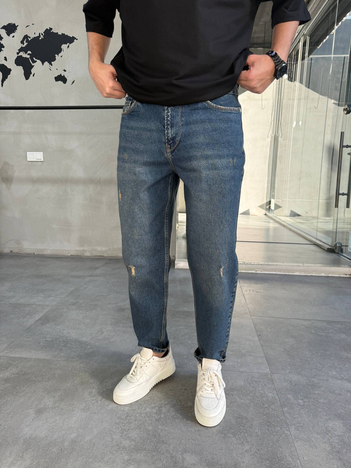 Yırtık Detaylı Rahat Kalıp TİNTLİ MAVİ Boyfriend Jean